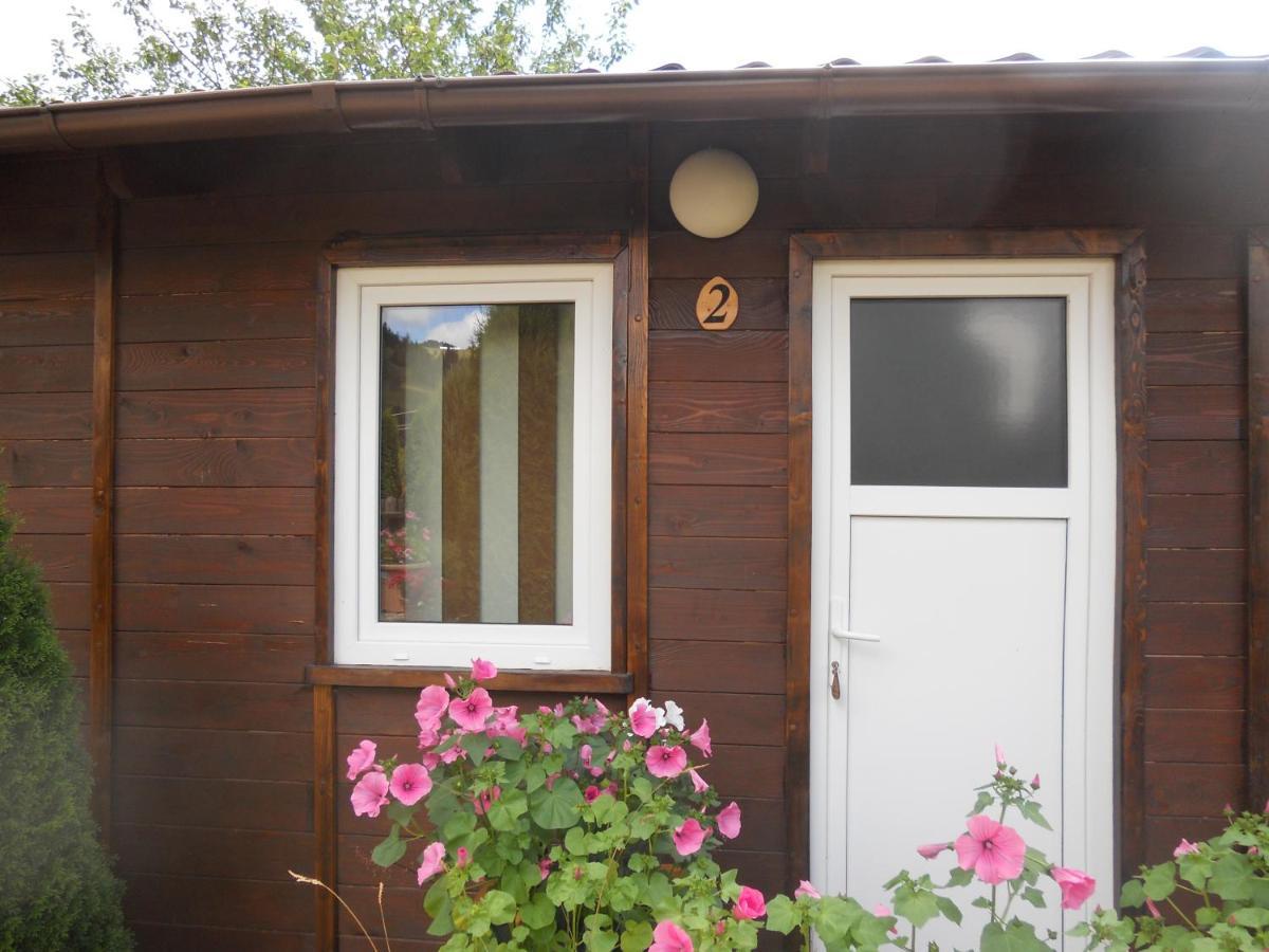 Pension, Camping & Biker Station Zur Deutschen Eiche Ciocanesti Extérieur photo